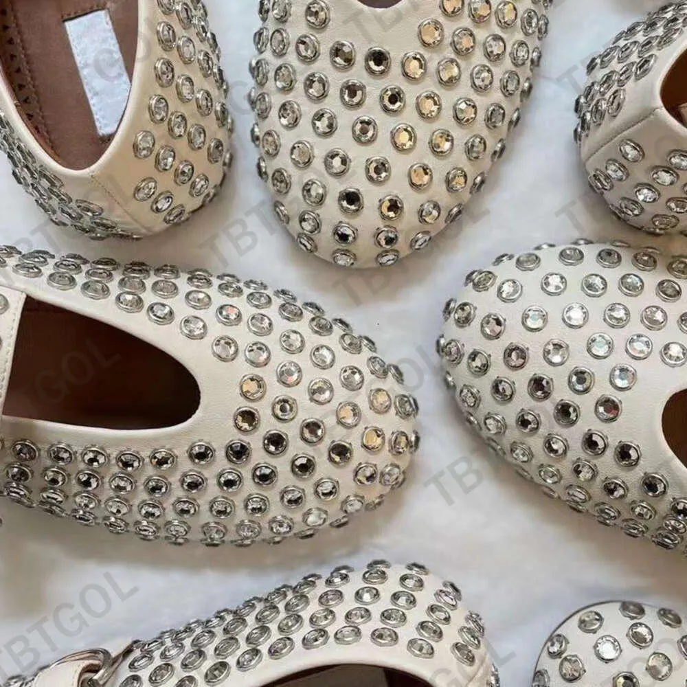Chaussures De Créateur Oeillet Ballerines En Peau Dagneau Slingbacks Sandale Chaussures Habillées Strass Rivet Mary Chaussures E