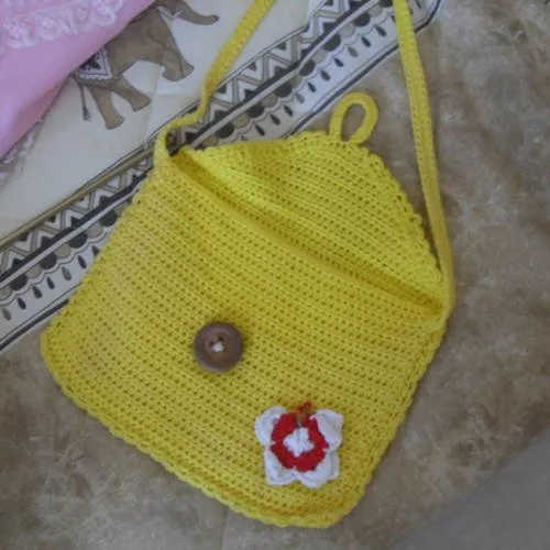 Petit sac en bandoulière au crochet fait main
