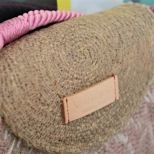 Petit sac à bandoulière en jute