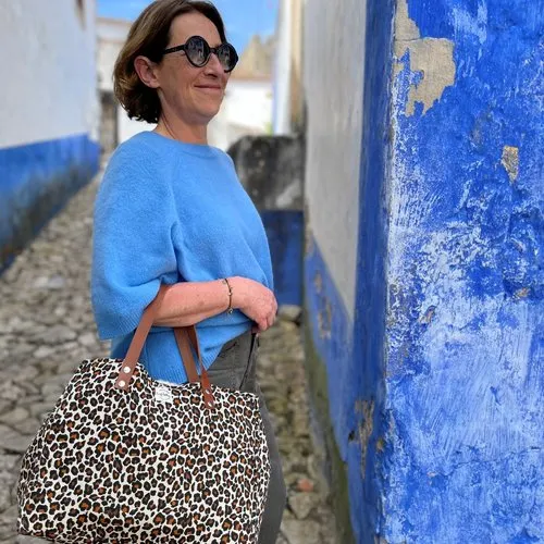 Sac cabas en toile léopard et cuir / sac shopping femme porté épaule et bandoulière amovible